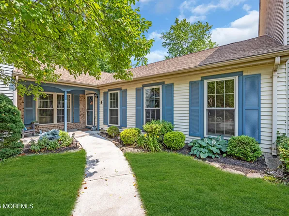 6 Claridge Court # 5, Freehold, NJ 07728
