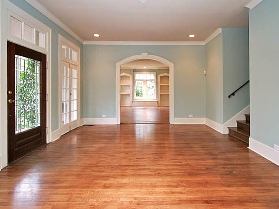 3rd image of 218 Encino Ave