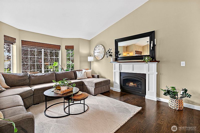 3rd image of 37008 20th Avenue S
