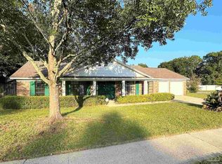 7810 Folkstone Dr, Pensacola, FL 32514