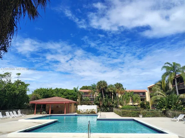 733 SE 1st Way APT 109, Deerfield Beach, FL 33441