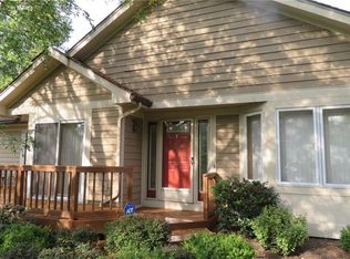 339 Reef Point Cir, Webster, NY 14580