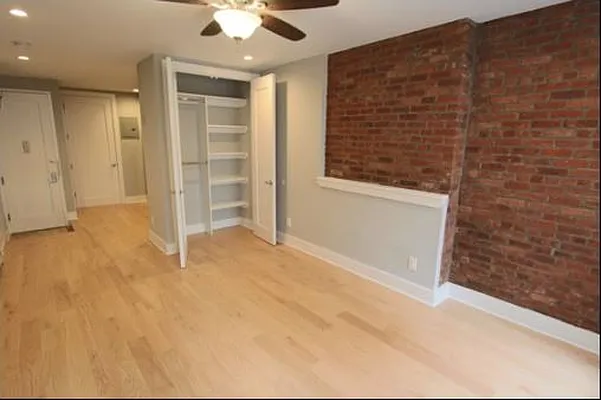 Rented by Douglas Elliman | media 16