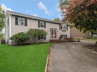 18 Freedom Ct, Johnston, RI 02919