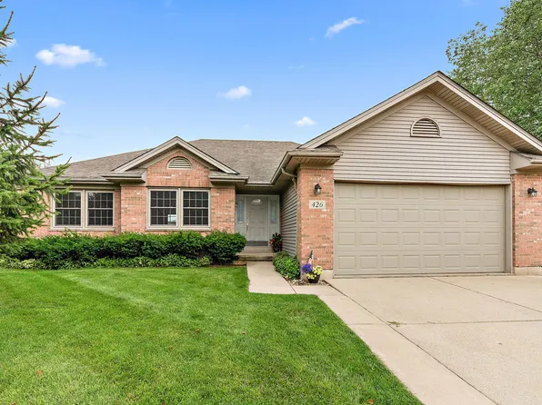 426 Prairieview Pkwy, Hampshire, IL 60140