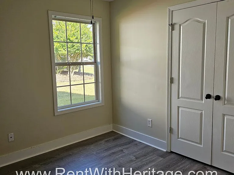 182 Saddleridge Dr — Photo 35