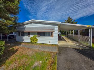 989 Roguelea Ln, Grants Pass, OR