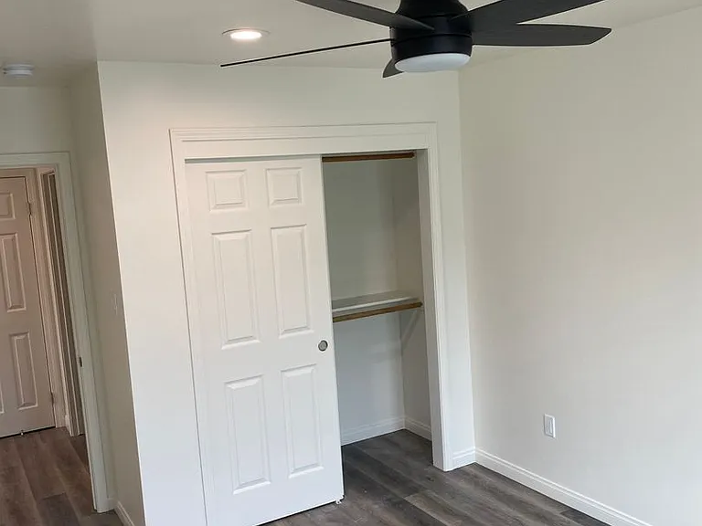 721 Tate St — Photo 11