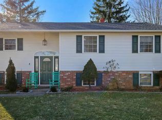 8 Carmelita Ct, Reisterstown, MD 21136
