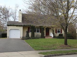 1028 McGuire Dr, Toms River, NJ 08753