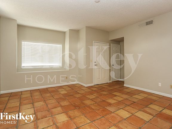 3rd image of 2332 Florissant Dr