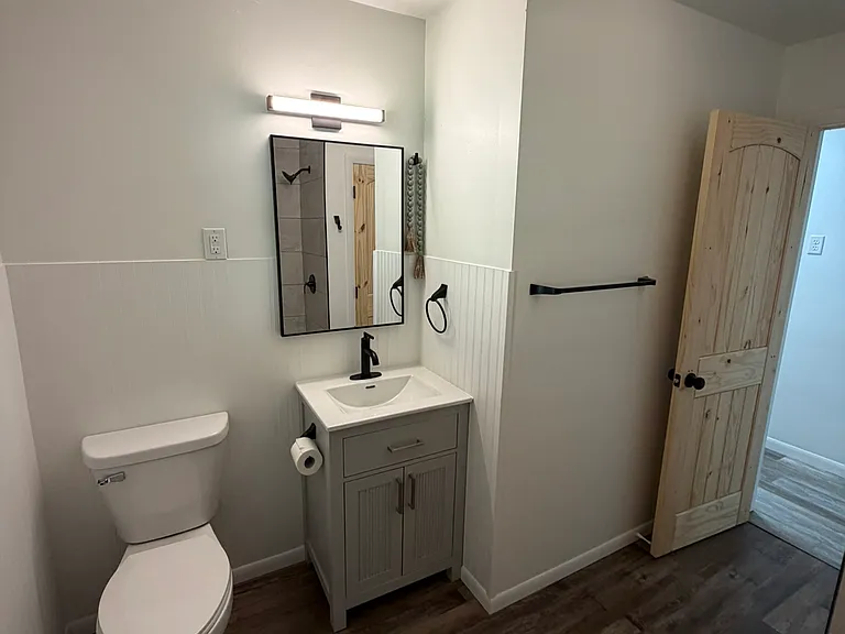1712 N Stevens Ave — Photo 2