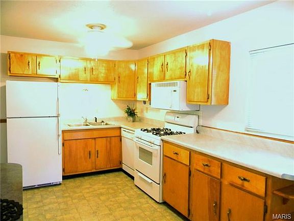 4th image of 10702 Antrill Dr