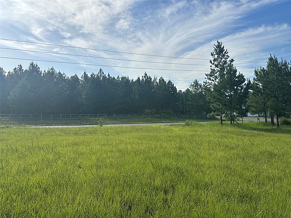 2nd image of 45676 Musslewhite Rd