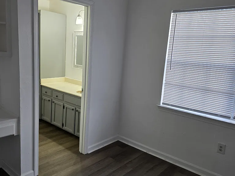 4913 Kennesaw Dr — Photo 14