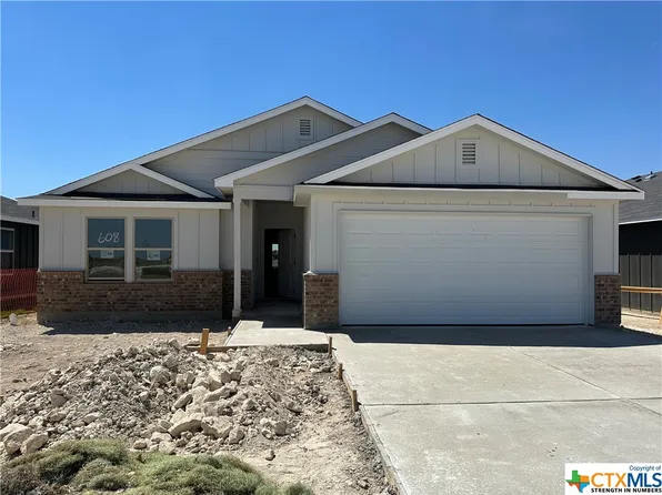 608 Double Vision Rd, Jarrell, TX 76537