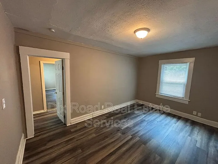 545 Rockdale Ave #1 — Photo 14