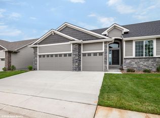 9148 Geanna Ct, West Des Moines, IA 50266