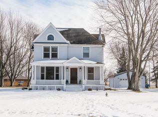 47W569 Hickory Ct, Hampshire, IL 60140