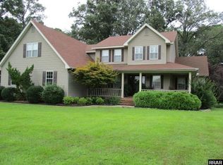 720 Pair Rd, Martin, TN 38237