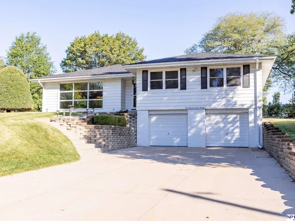 10720 Poppleton Ave, Omaha, NE 68124