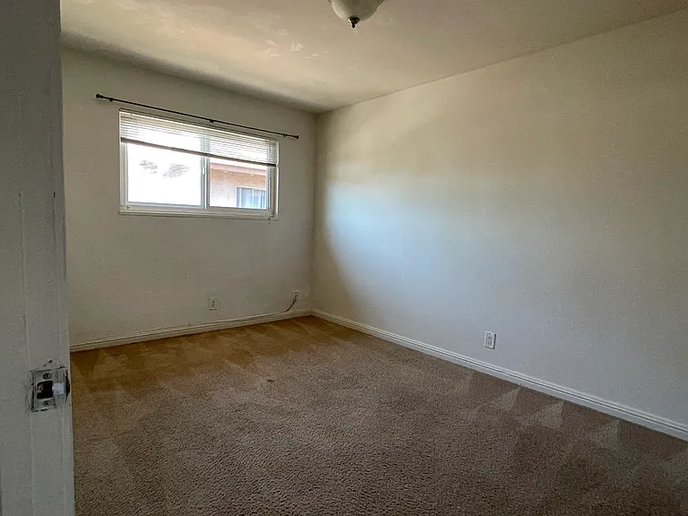 669 Johanna Ave — Photo 9