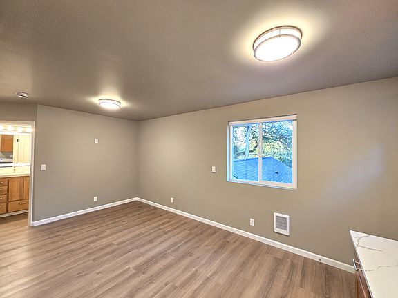 3rd image of 203 Portage Ave Unit 2