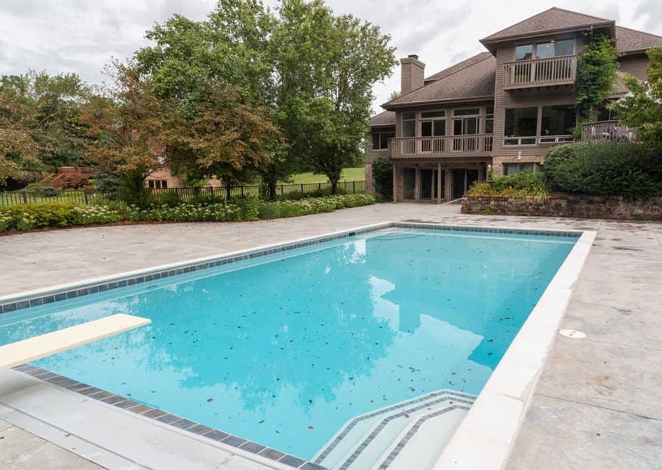 1st image of 5618 Meadow Ln