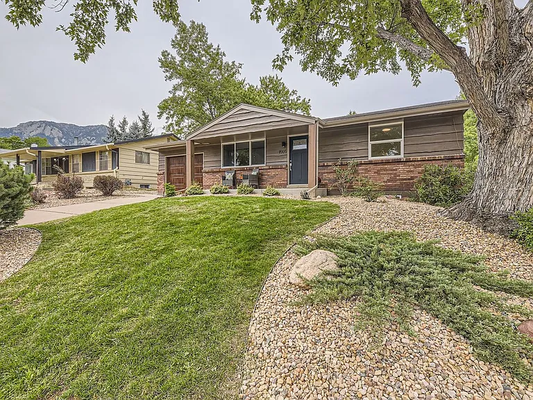 1505 Findlay Way — Photo 28