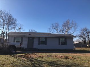 905 Navajo Dr, Burnet, TX 78611