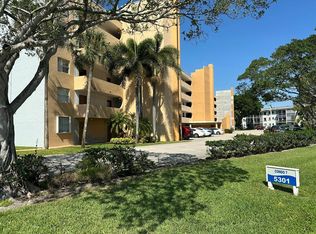5301 NW 2nd Ave APT 207, Boca Raton, FL 33487