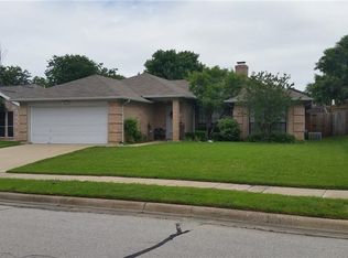 6305 Courtside Dr, Watauga, TX 76148