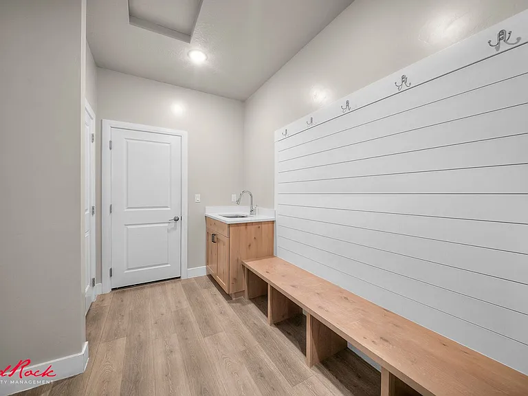 3761 N Native Dancer Dr — Photo 29