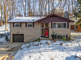 1512 Ravinia Rd, Charleston, WV 25314