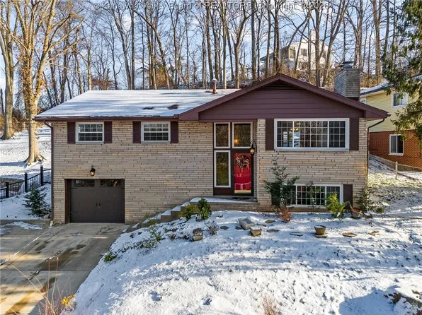 1512 Ravinia Rd, Charleston, WV 25314