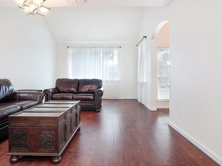 595 Birchwood Rd — Photo 17