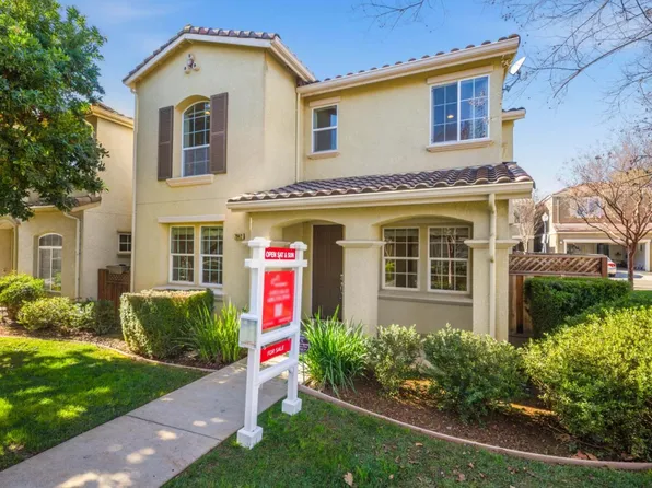 7942 English Oak Cir, Gilroy, CA 95020