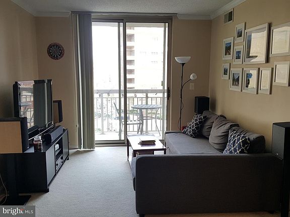 3rd image of 3835 9th St #506E