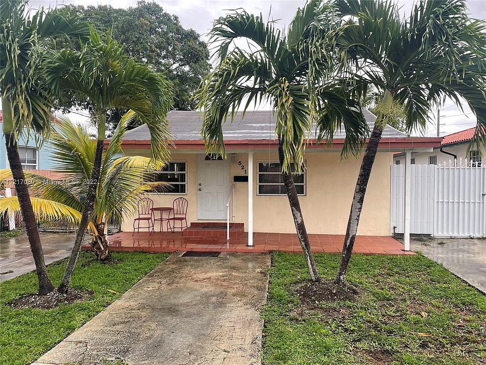 1st image of 521 NW 44th Ave #0