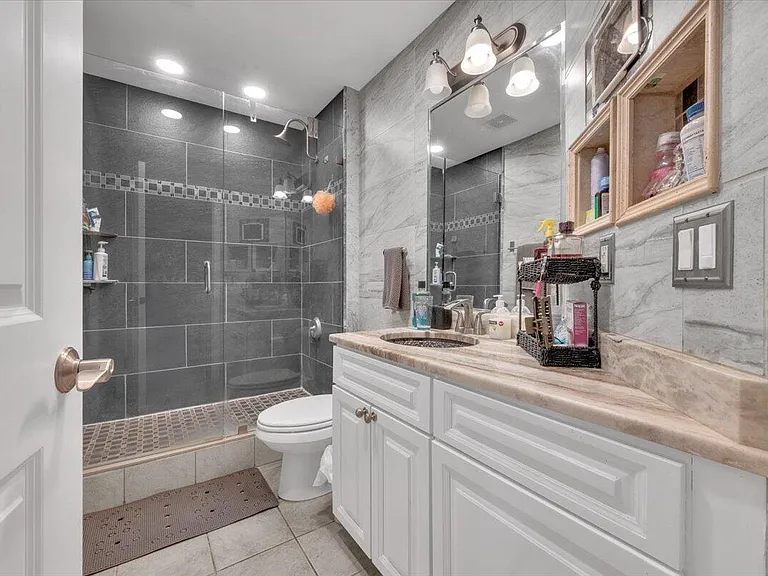 502 Del Sol Cir — Photo 30