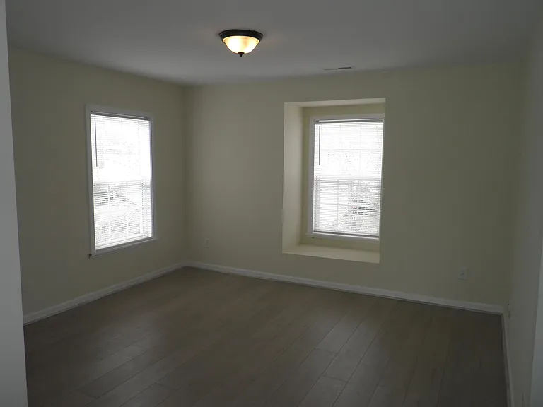 316 Coalyard Dr — Photo 8