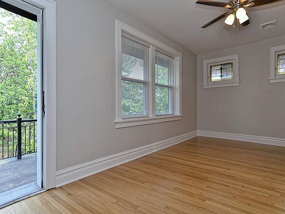 5th image of 4974A Tholozan Ave #A