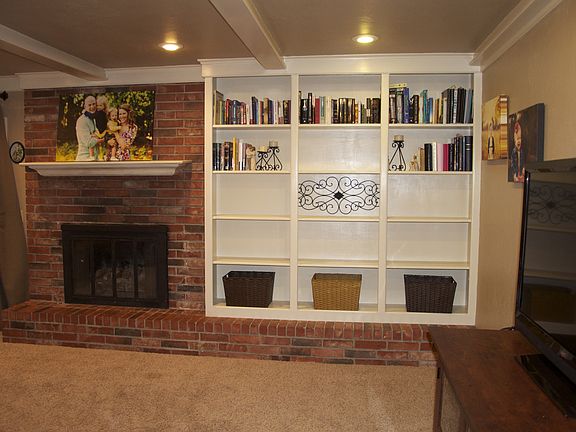 Gas fireplace
