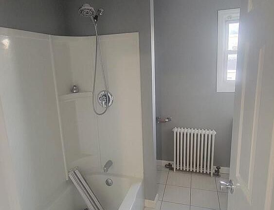 5th image of 92 Laurel St #B