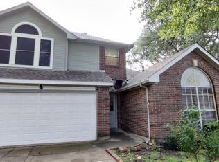 700 Fallen Leaf Ct, Irving, TX 75063