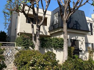 331 S Reeves Dr REAR 1/2, Beverly Hills, CA 90212