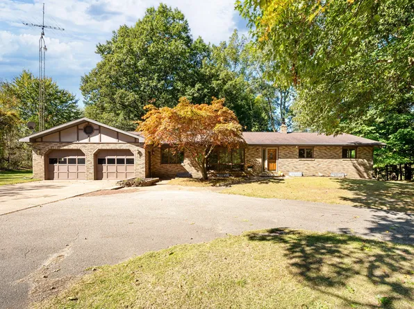 1590 Miners Rd, Saint Joseph, MI 49085