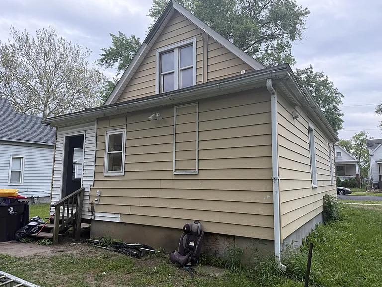 1829 W Butler St — Photo 4