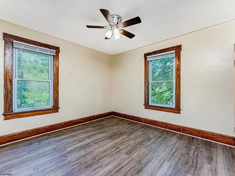 565 Brockway Ave #A — Photo 17