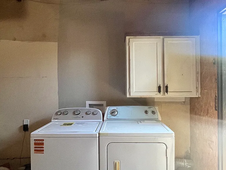 laundry in garage